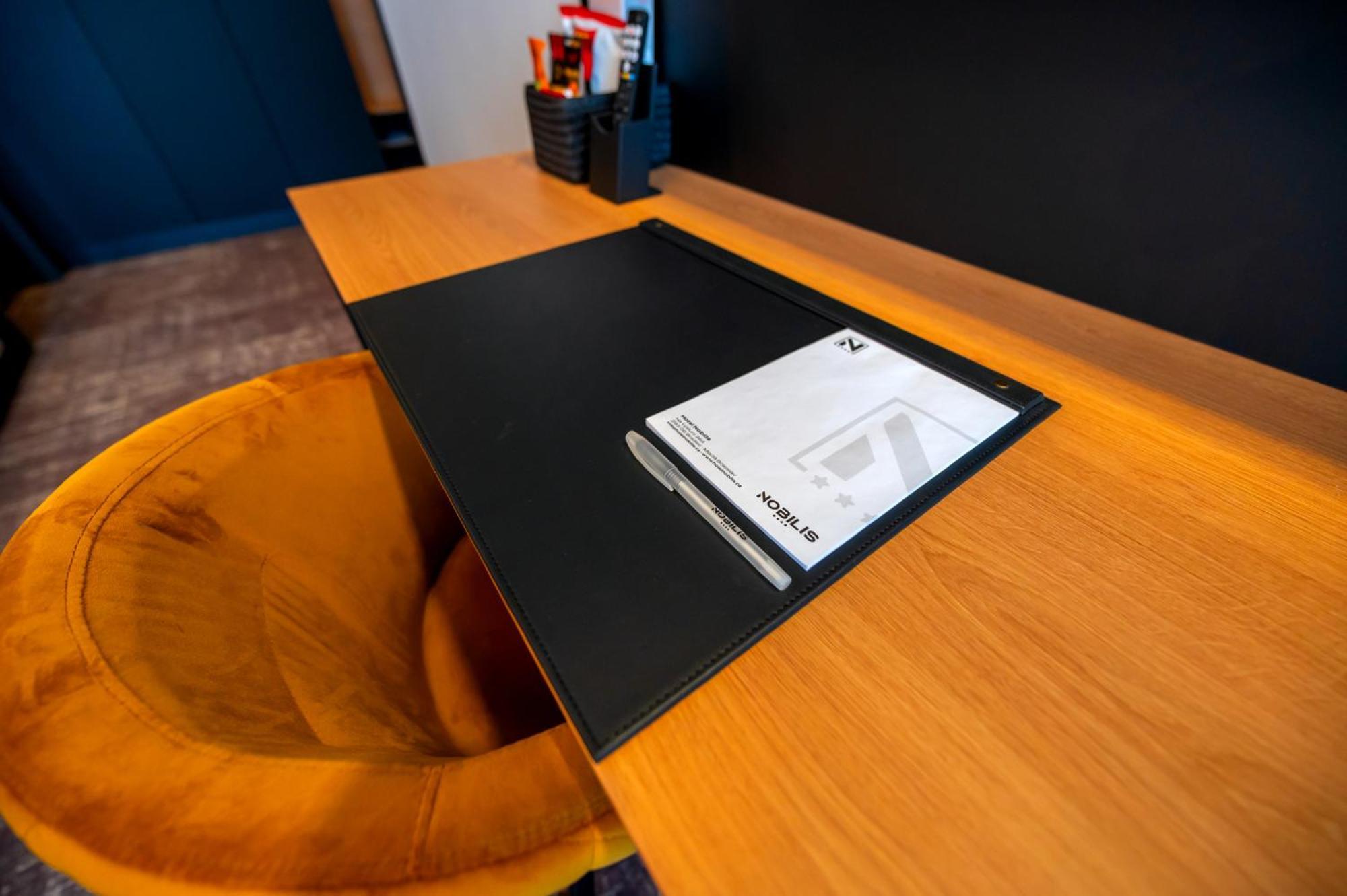 Hotel Nobilis - Mlada Boleslav Bradlec  ภายนอก รูปภาพ