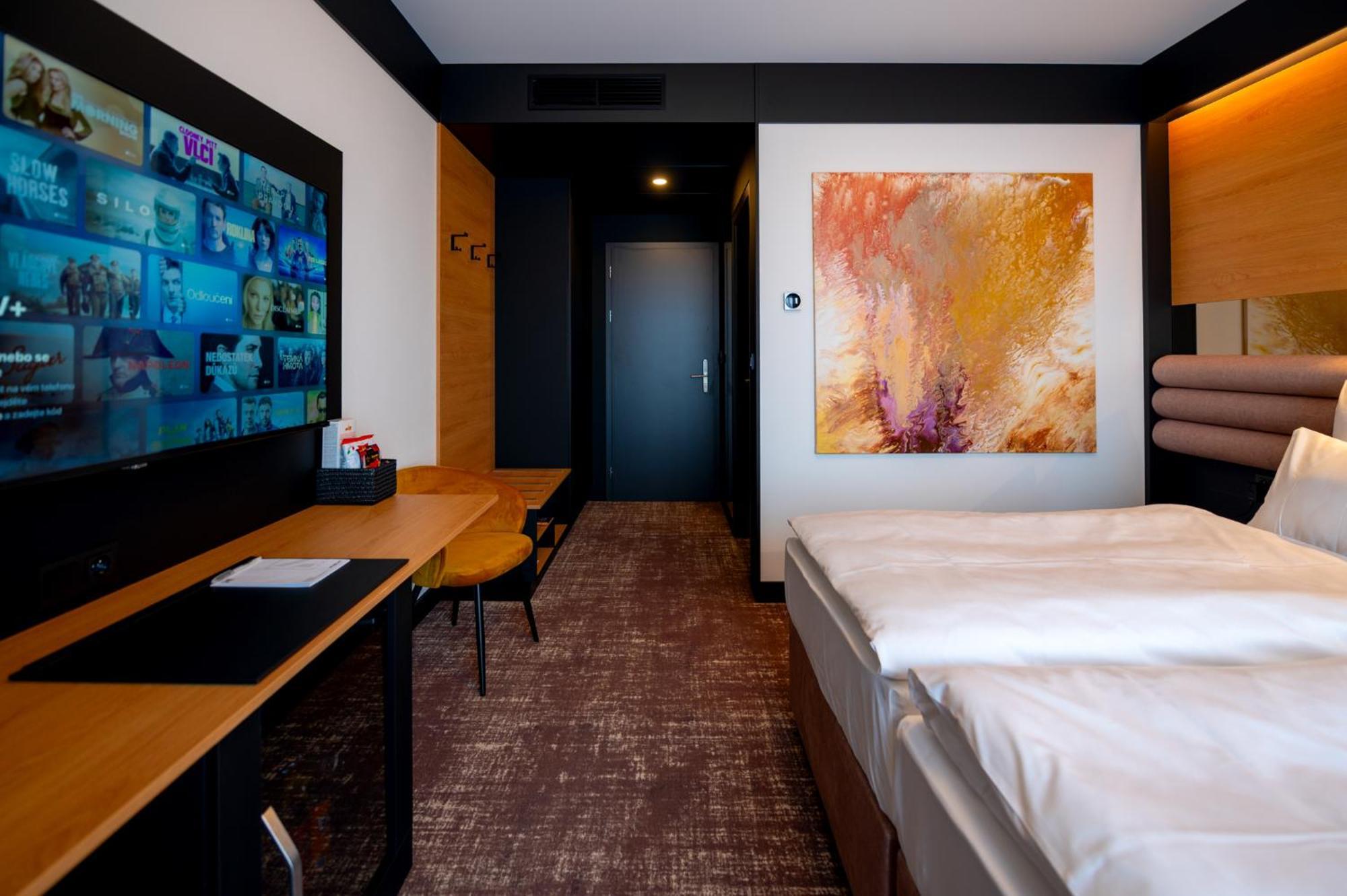 Hotel Nobilis - Mlada Boleslav Bradlec  ภายนอก รูปภาพ