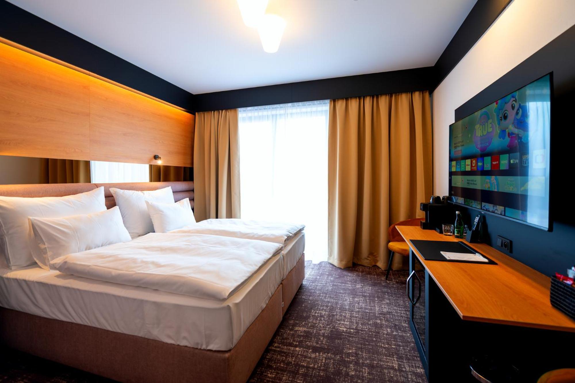 Hotel Nobilis - Mlada Boleslav Bradlec  ภายนอก รูปภาพ