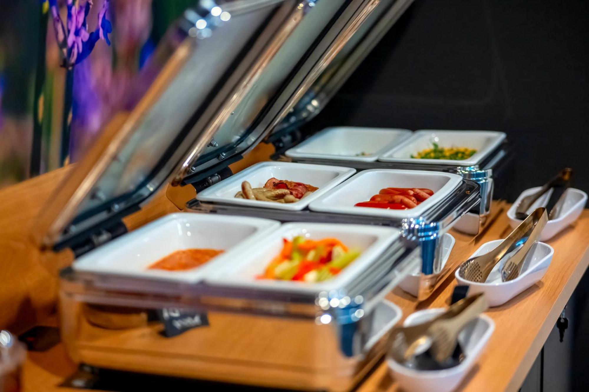 Hotel Nobilis - Mlada Boleslav Bradlec  ภายนอก รูปภาพ