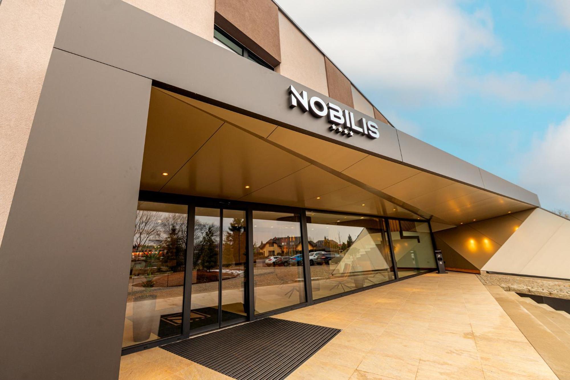 Hotel Nobilis - Mlada Boleslav Bradlec  ภายนอก รูปภาพ