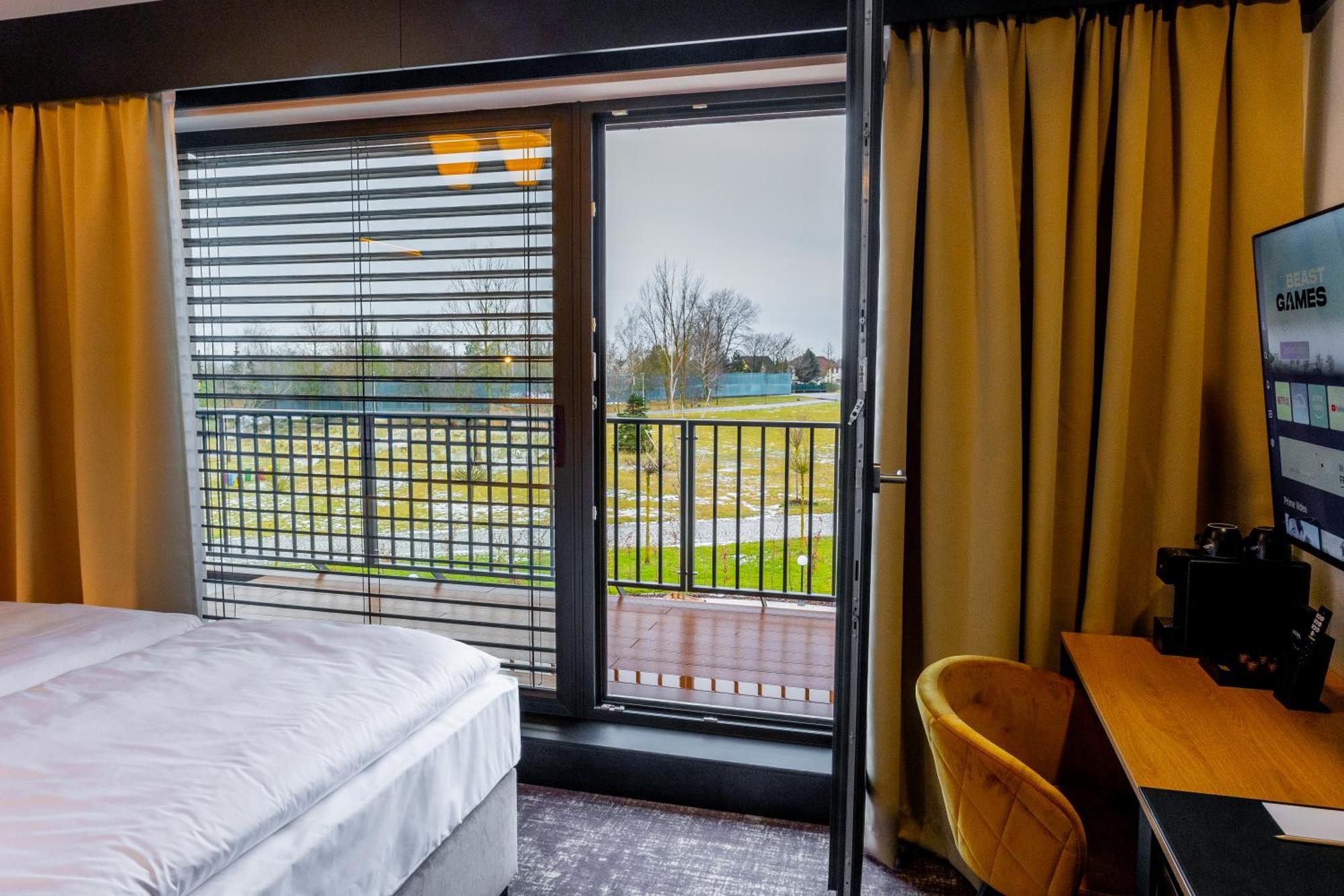 Hotel Nobilis - Mlada Boleslav Bradlec  ภายนอก รูปภาพ